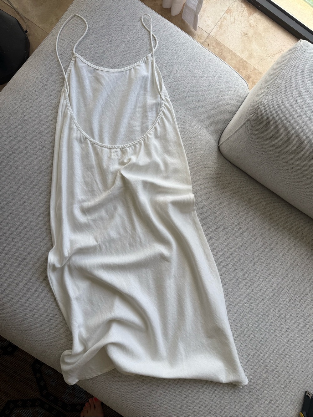 Low back linen blend flattering dress Sz M